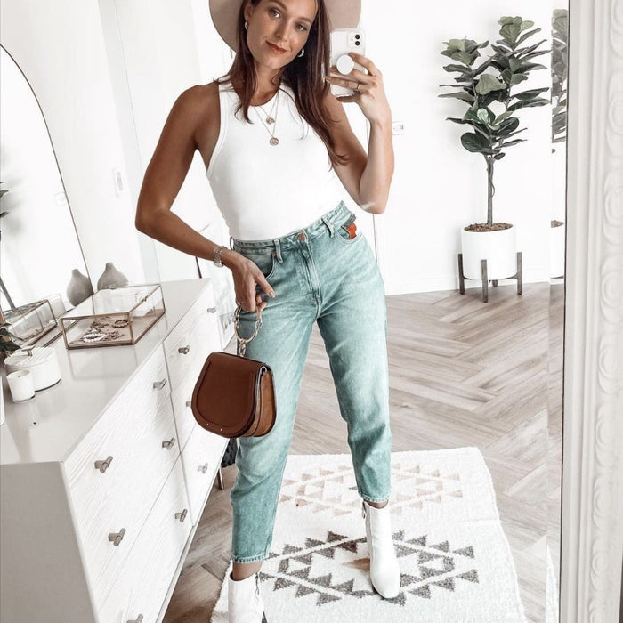 We Catch Up with Carly Neave