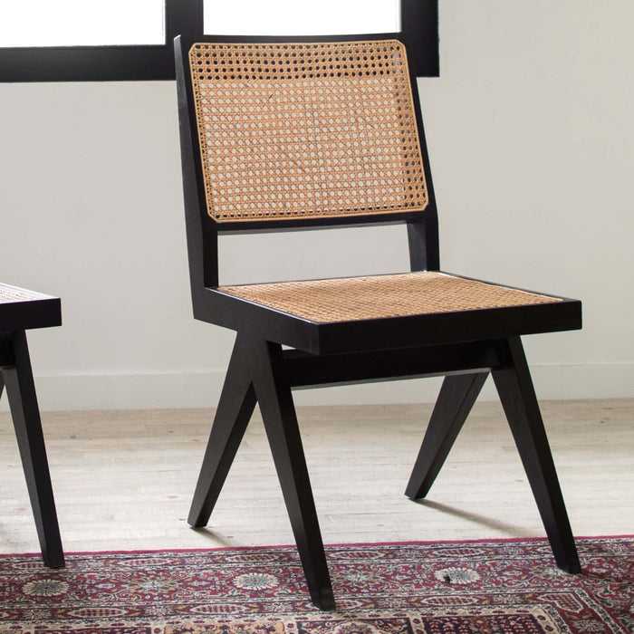 BADHERI DINING CHAIR