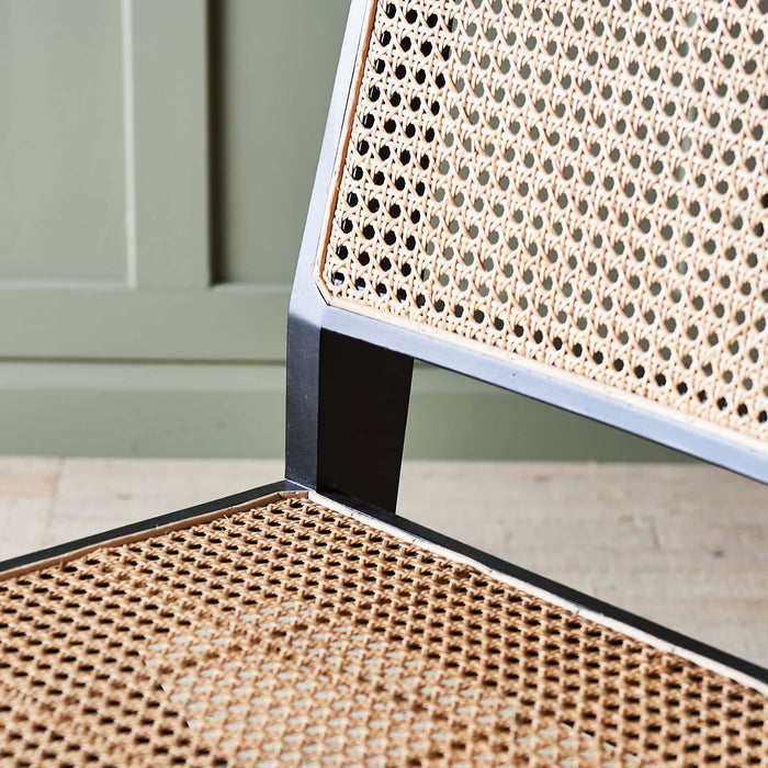 BADHERI DINING CHAIR