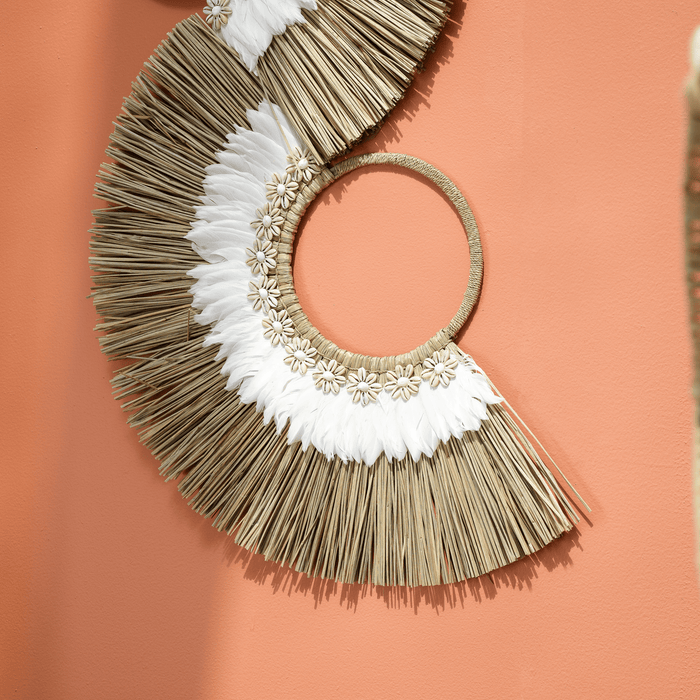 LILY WALL DECOR