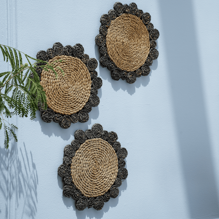 KARTIKA ROUND PLACEMAT