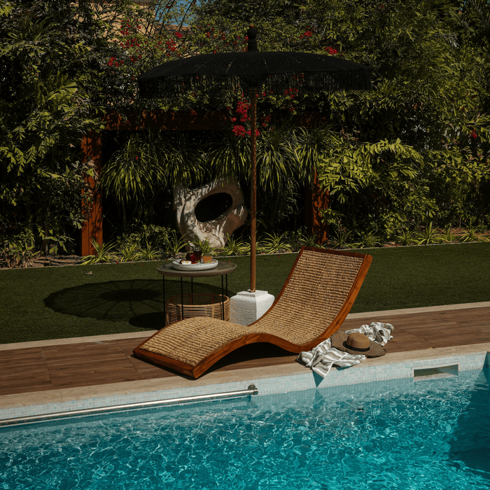 MARTHA LOUNGER