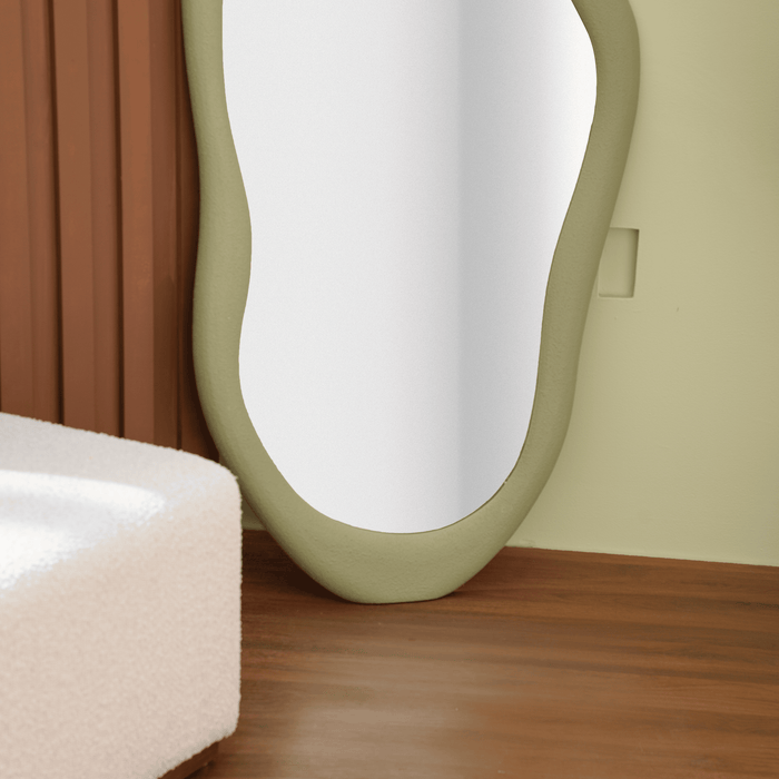 ANNABELLE WAVY WALL MIRROR