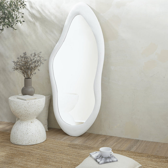 ANNABELLE WAVY WALL MIRROR