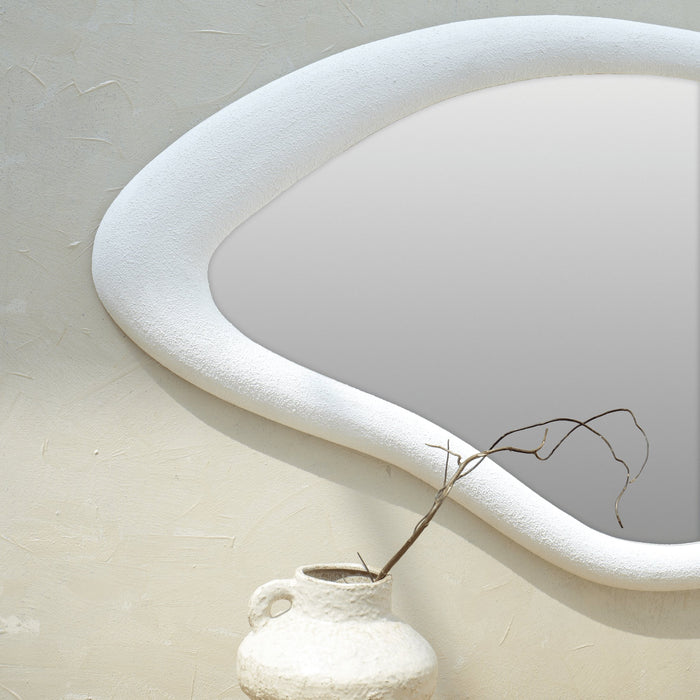 ANNABELLE WAVY WALL MIRROR