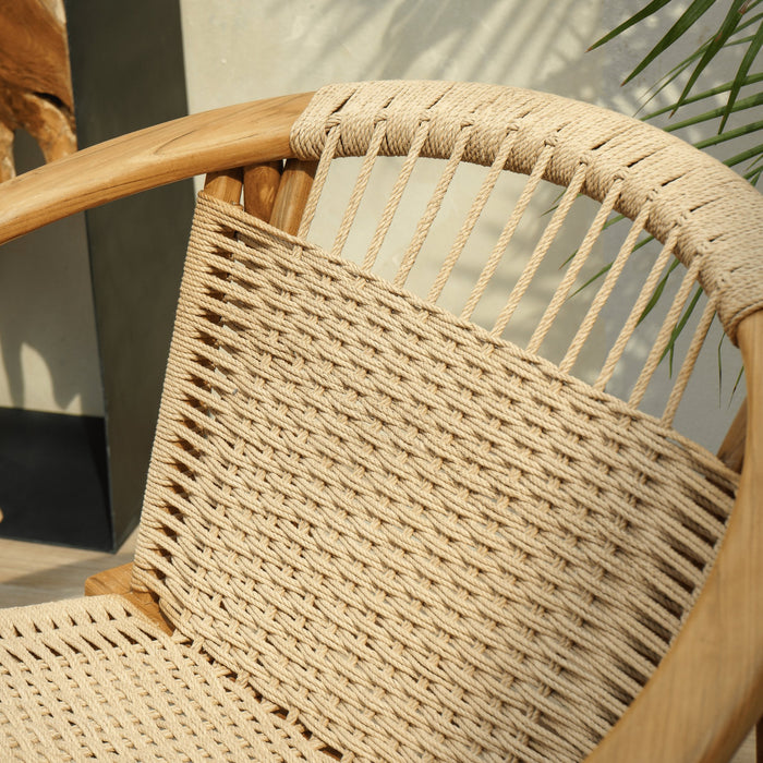 ASOKA ROUND LOUNGE CHAIR