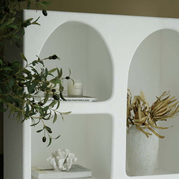 ISABELLE BOOKSHELF