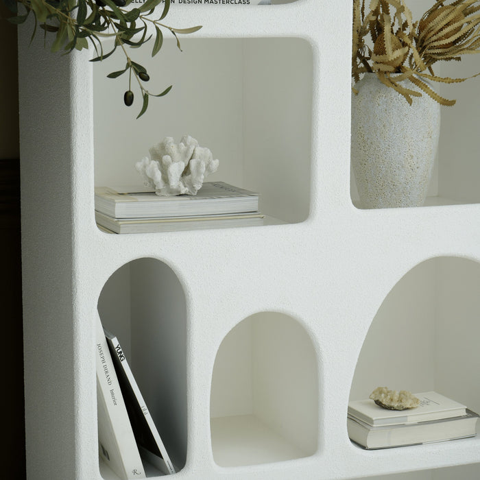 ISABELLE BOOKSHELF