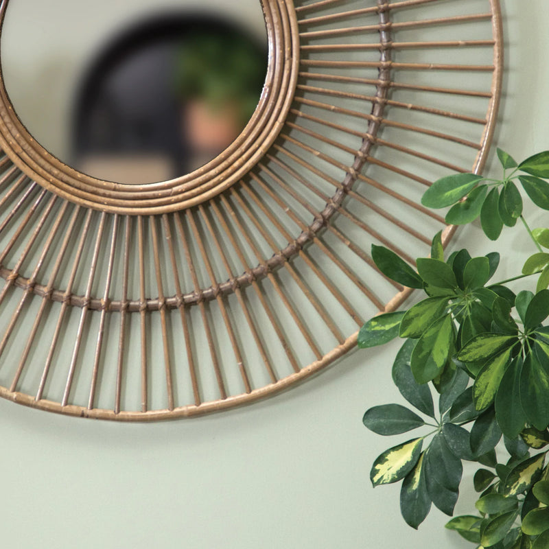 How to make a statement using mirrors