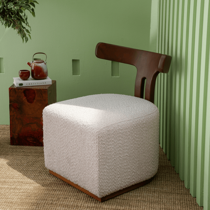 FAVIO LOUNGE CHAIR