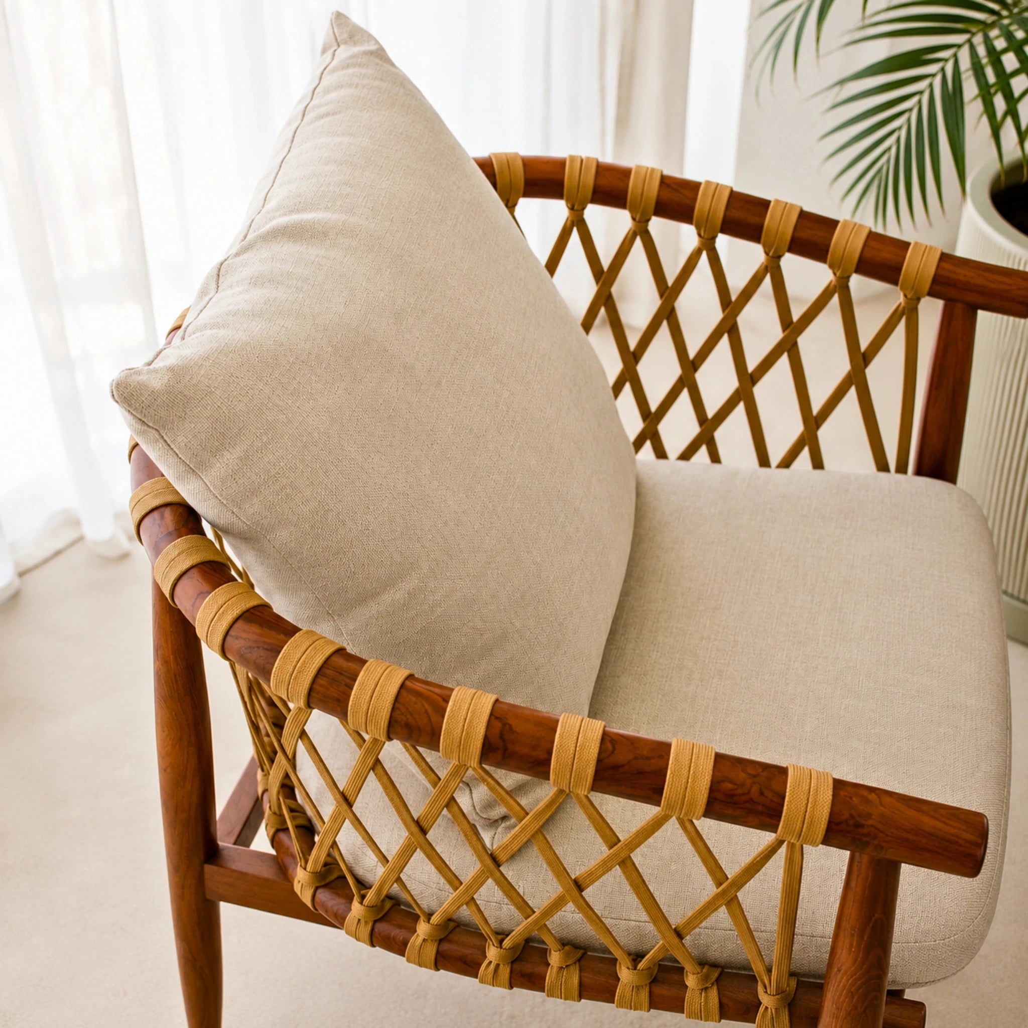 ZAPATA DINING CHAIR