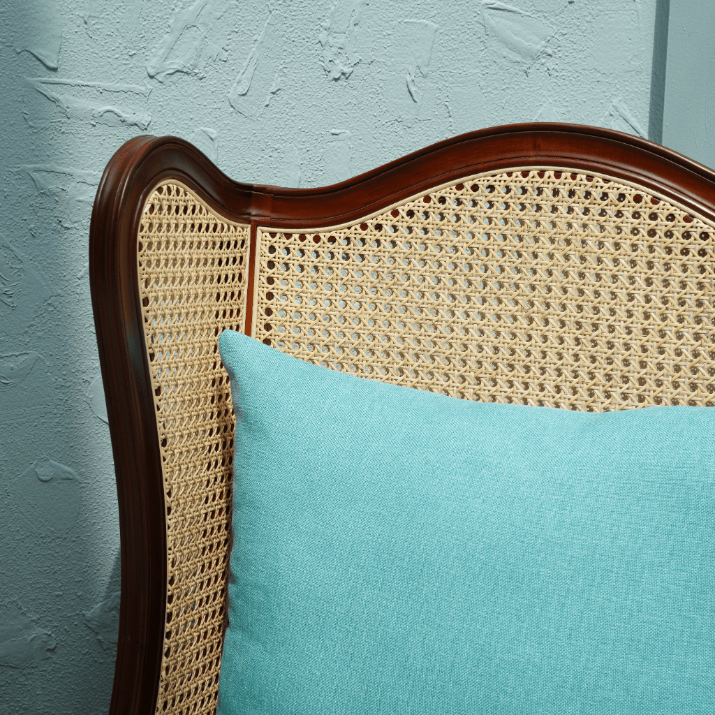 MARGARET LOUNGE CHAIR