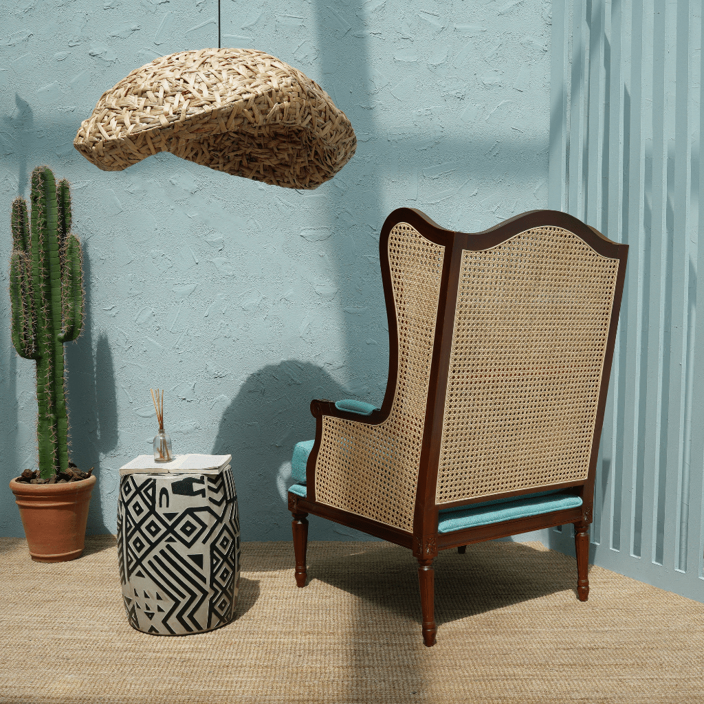 MARGARET LOUNGE CHAIR