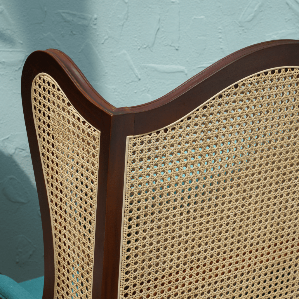 MARGARET LOUNGE CHAIR