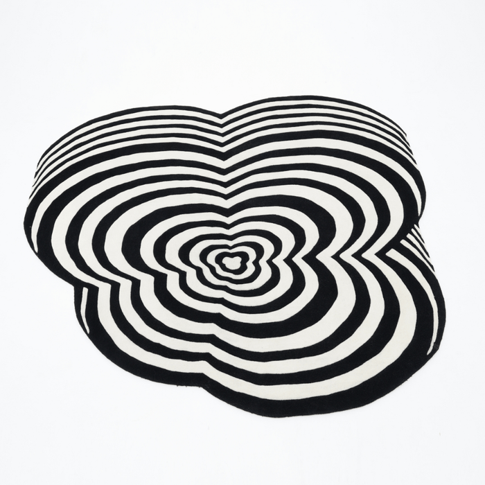 B & W ILLUSION RIPPLE RUG