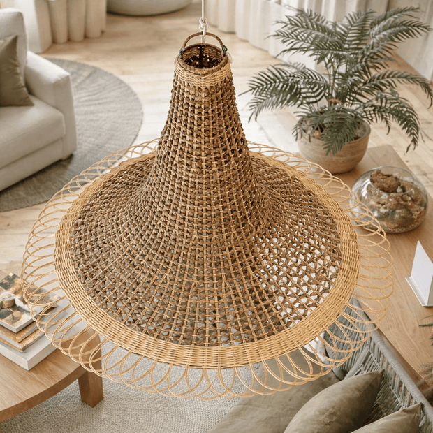 مصباح معلق على شكل زهرة الداليا