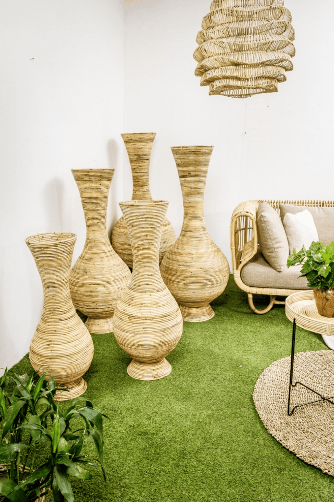 مزهرية من الخيزران بالدينار