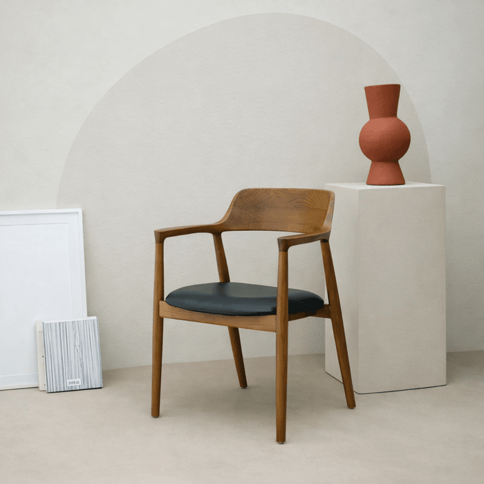 كرسي طعام يوناه