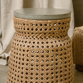 Altos side table in cement and rattan, view 3