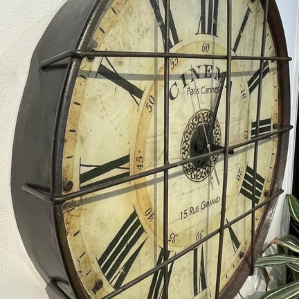 ساعة سينما شيفروليه