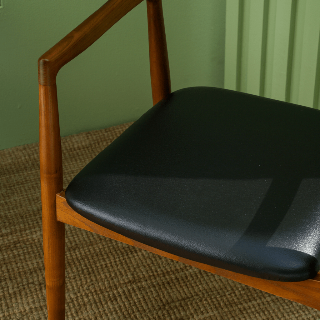 LIBERTY DINING CHAIR