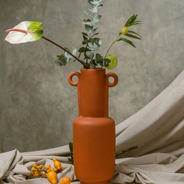 مزهرية أمفورا إسمنتية