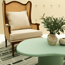 Contemporary wavy coffee table for UAE homes