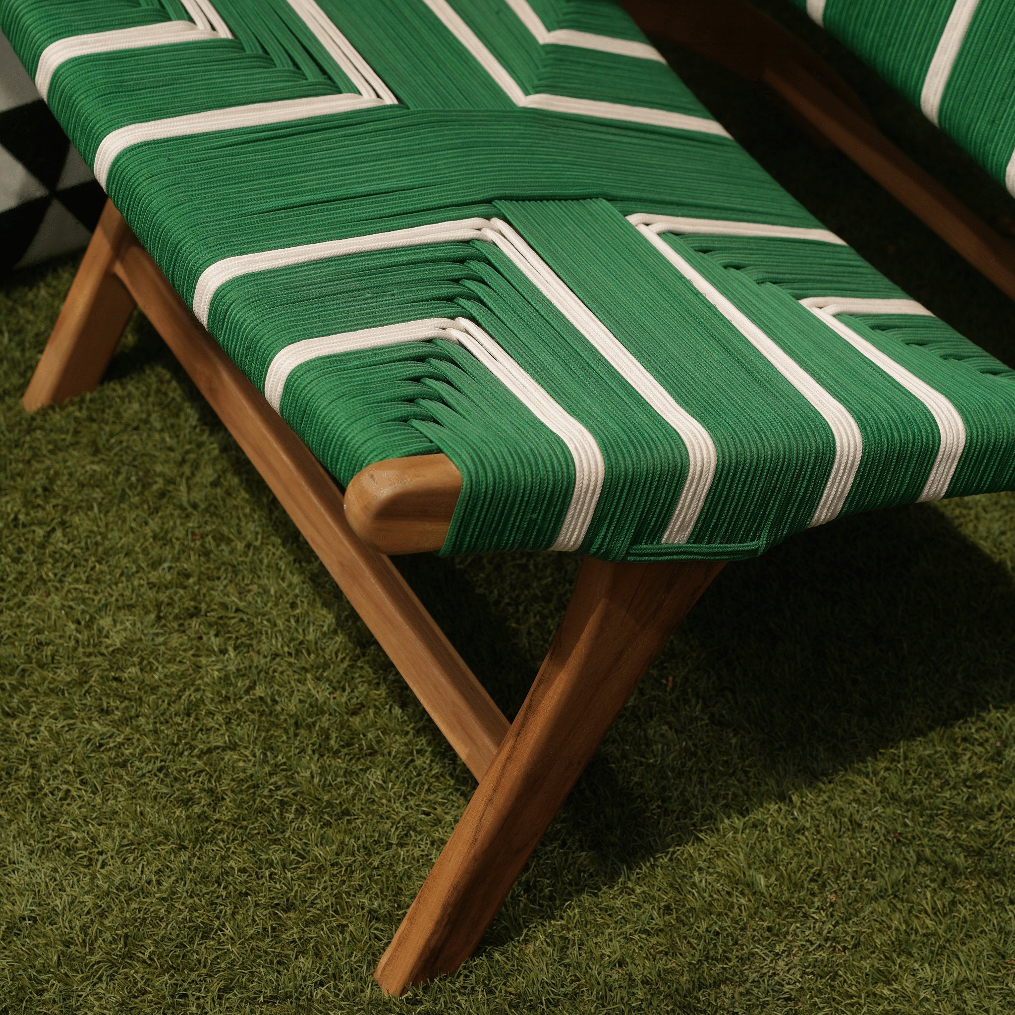 كرسي استرخاء كاتانيا متعدد الألوان أخضر وأبيض