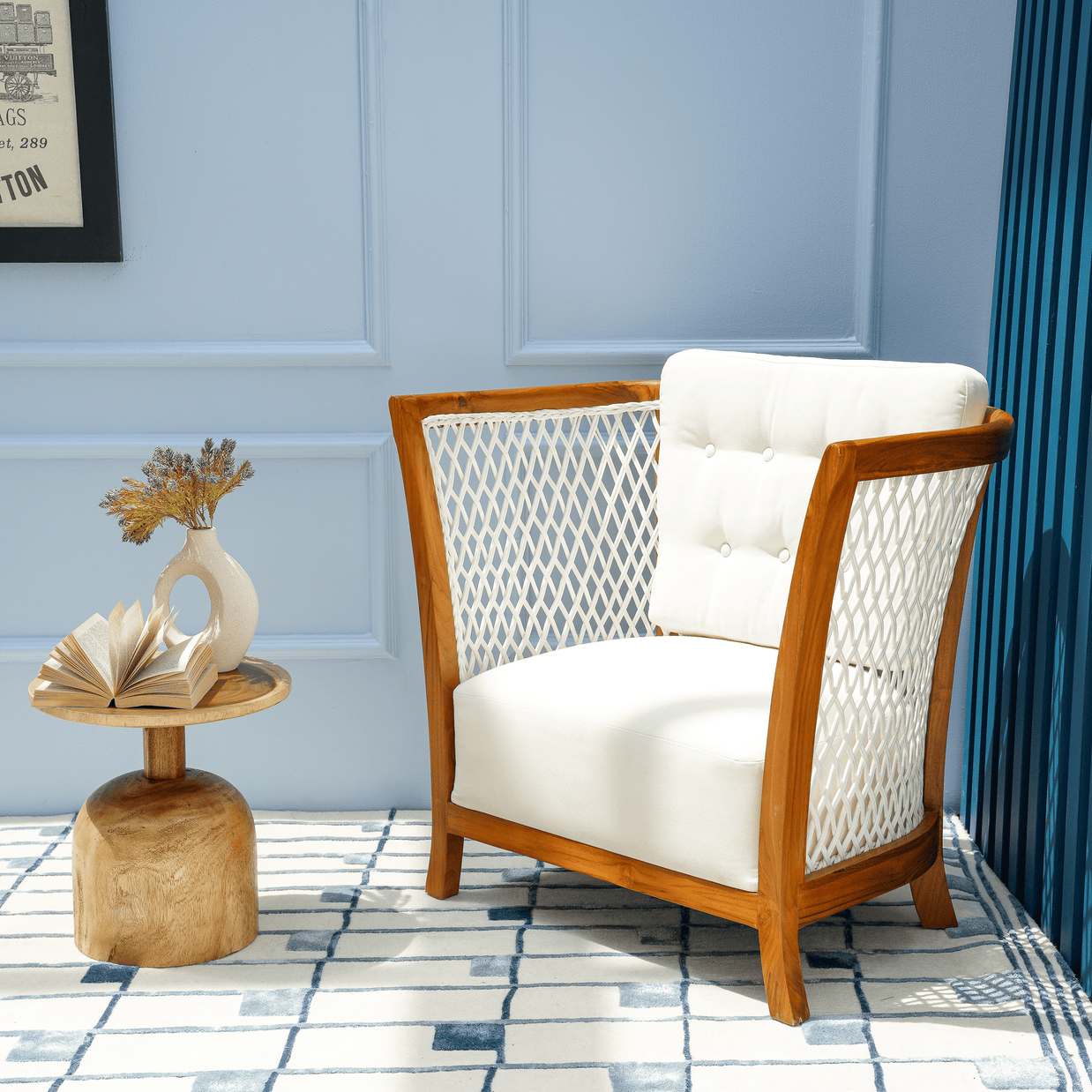 أريكة دوروثي وكرسي بذراعين