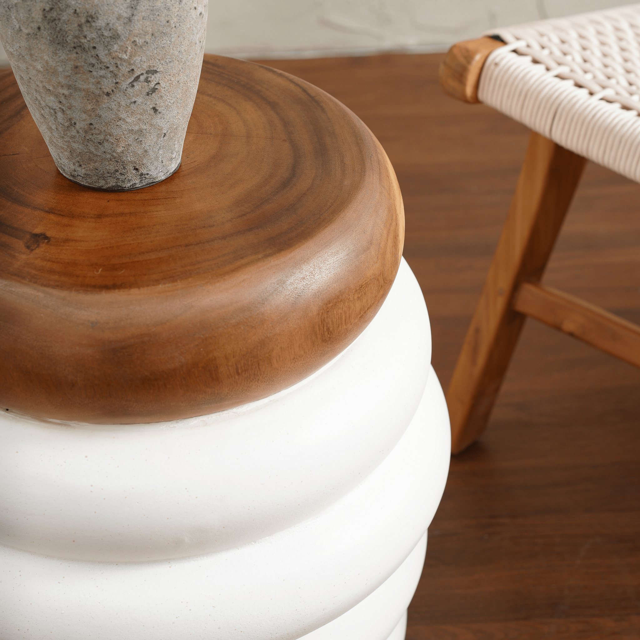 THOMI END TABLE