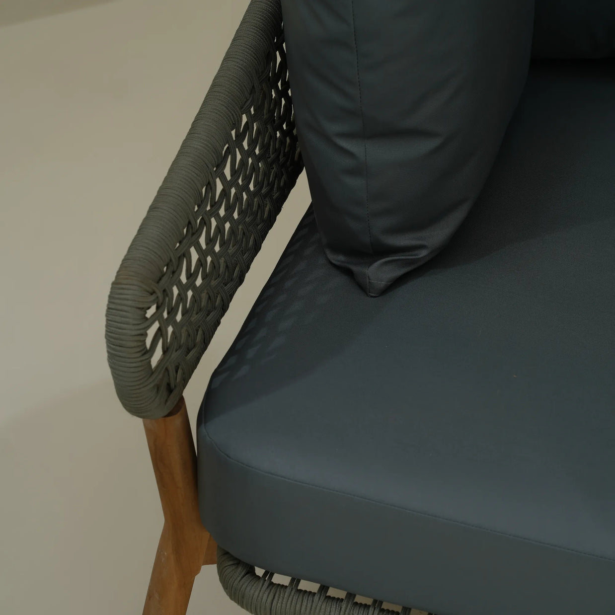 AUDREY SOFA