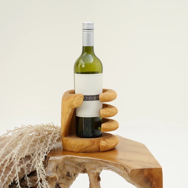 حامل زجاجة نبيذ باليد