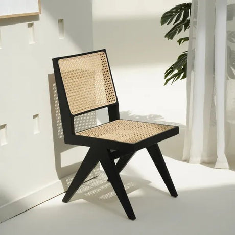 Badheri dining chair in teak wood with rattan back