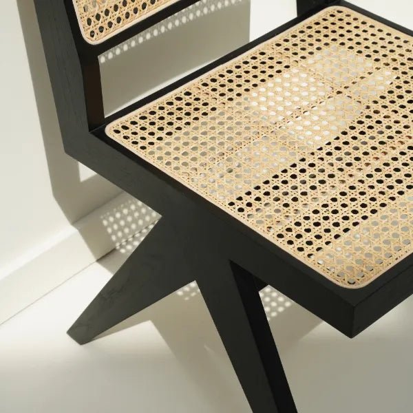 BADHERI DINING CHAIR