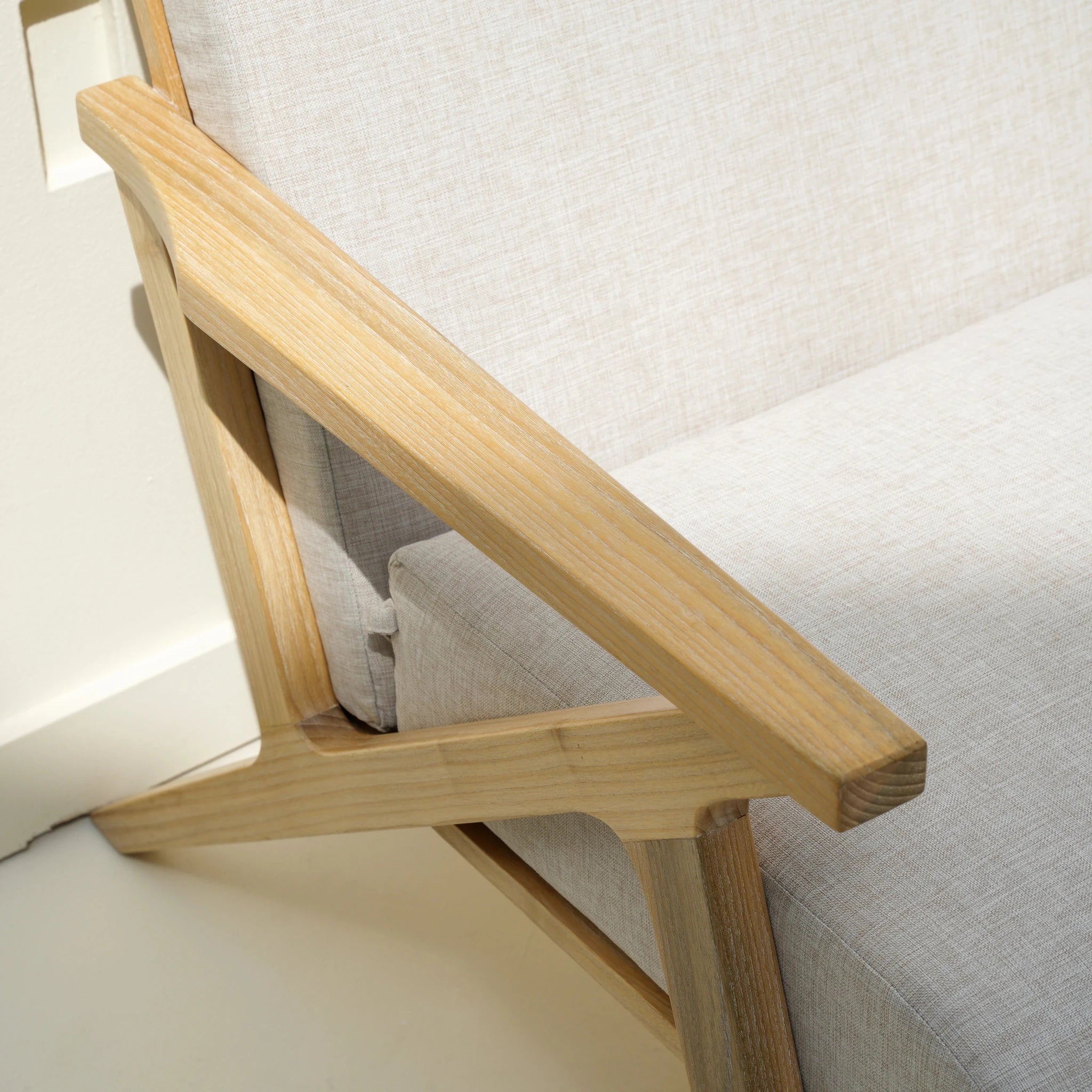LALA LOUNGE CHAIR