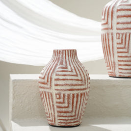 PRIMITIVE VASE