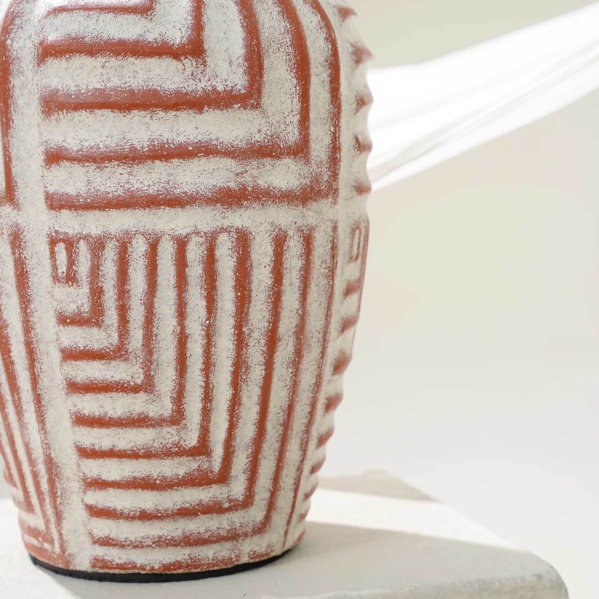PRIMITIVE VASE