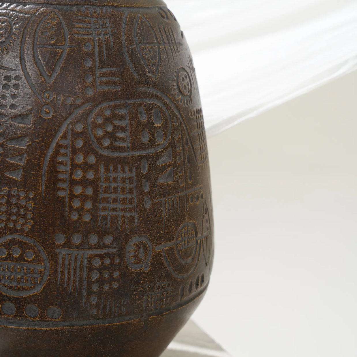 AFRO VASE B