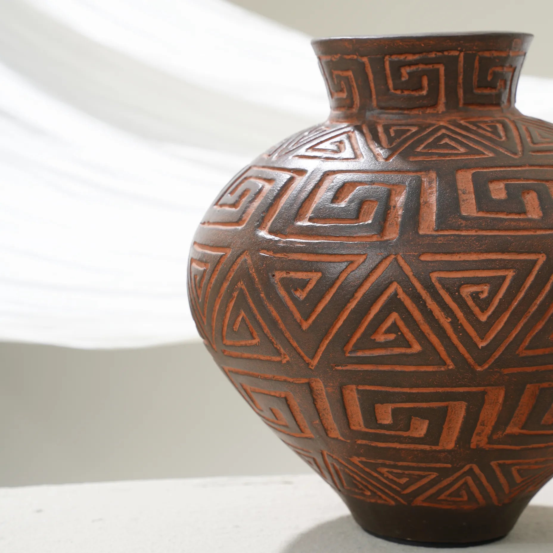 AFRO VASE E