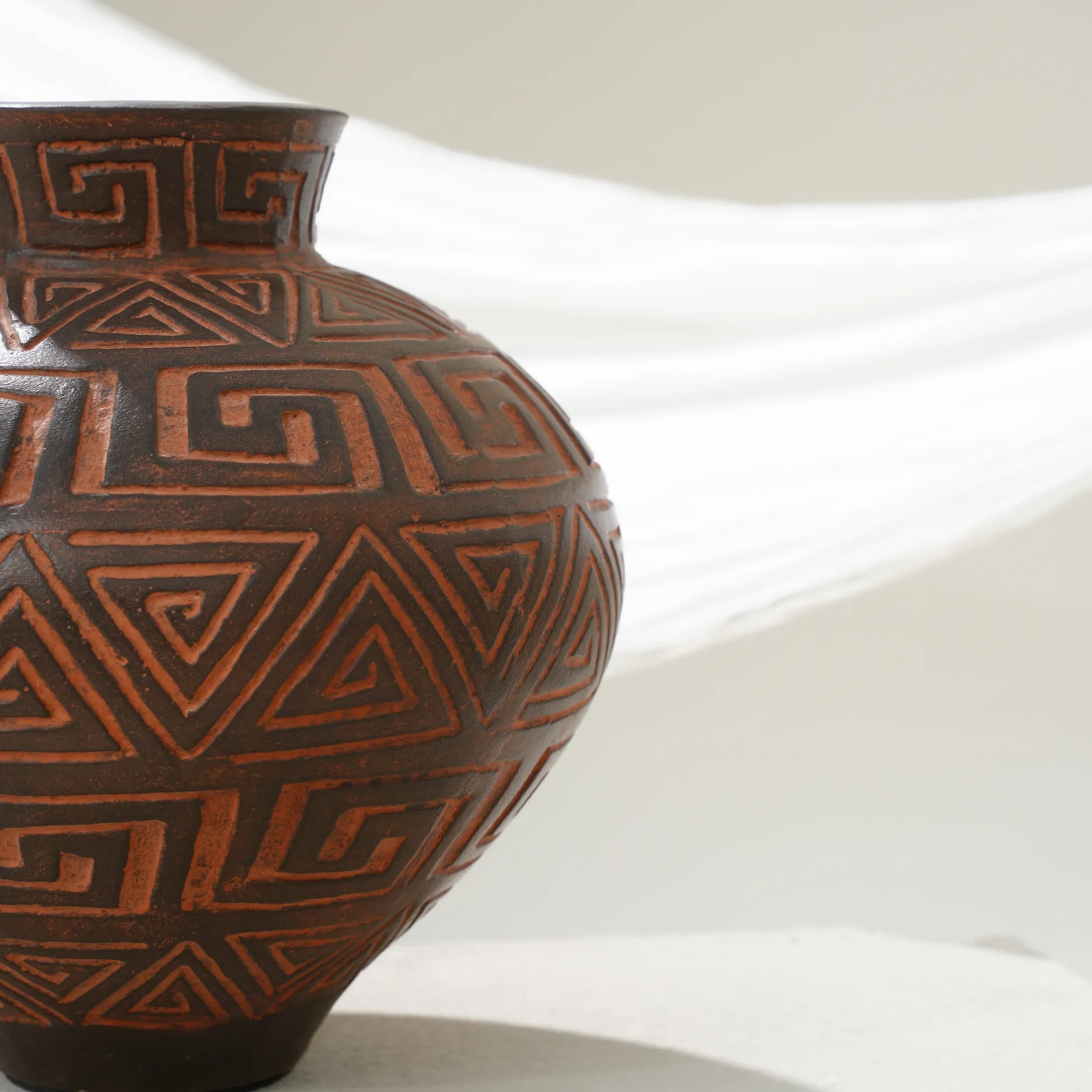 AFRO VASE E