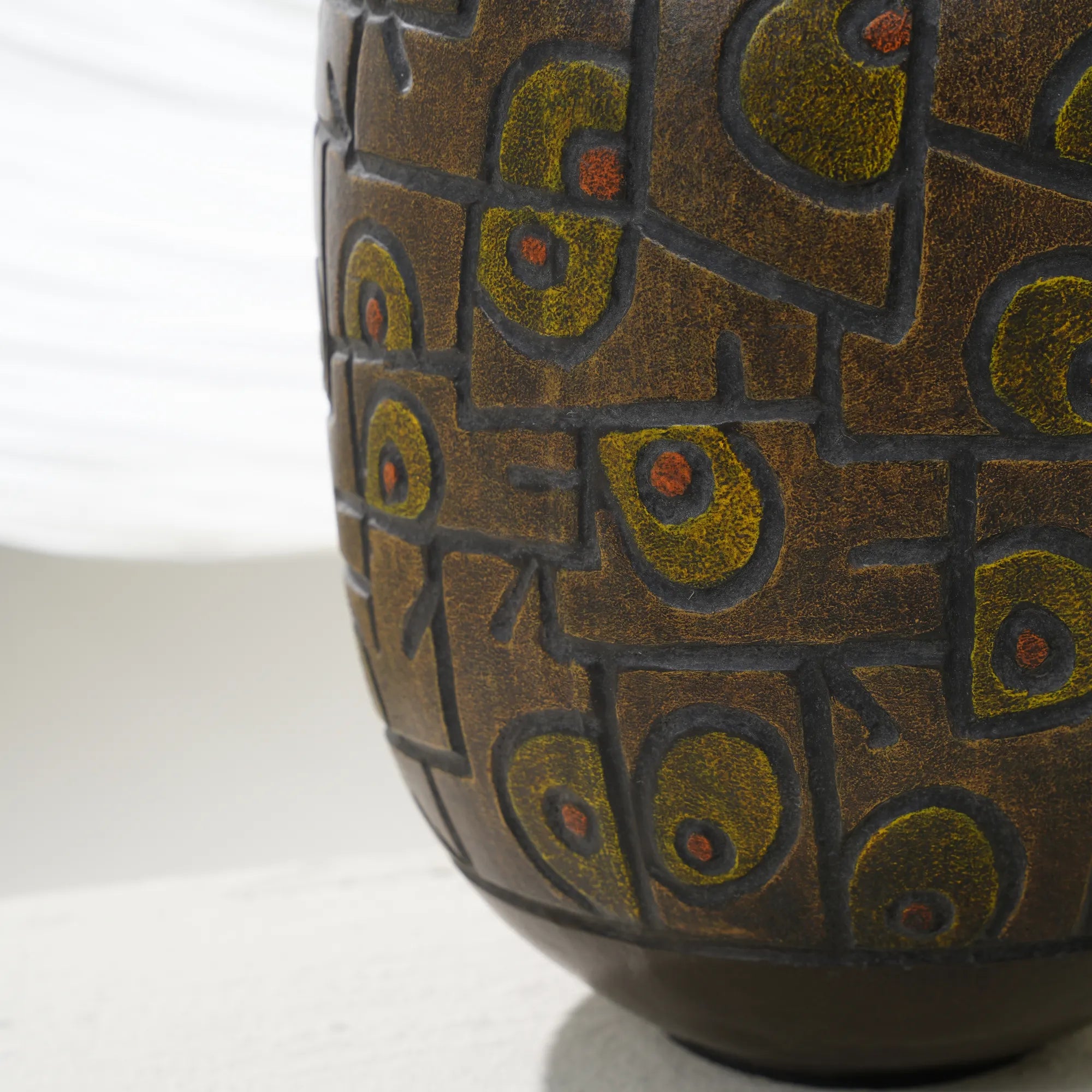AFRO VASE C