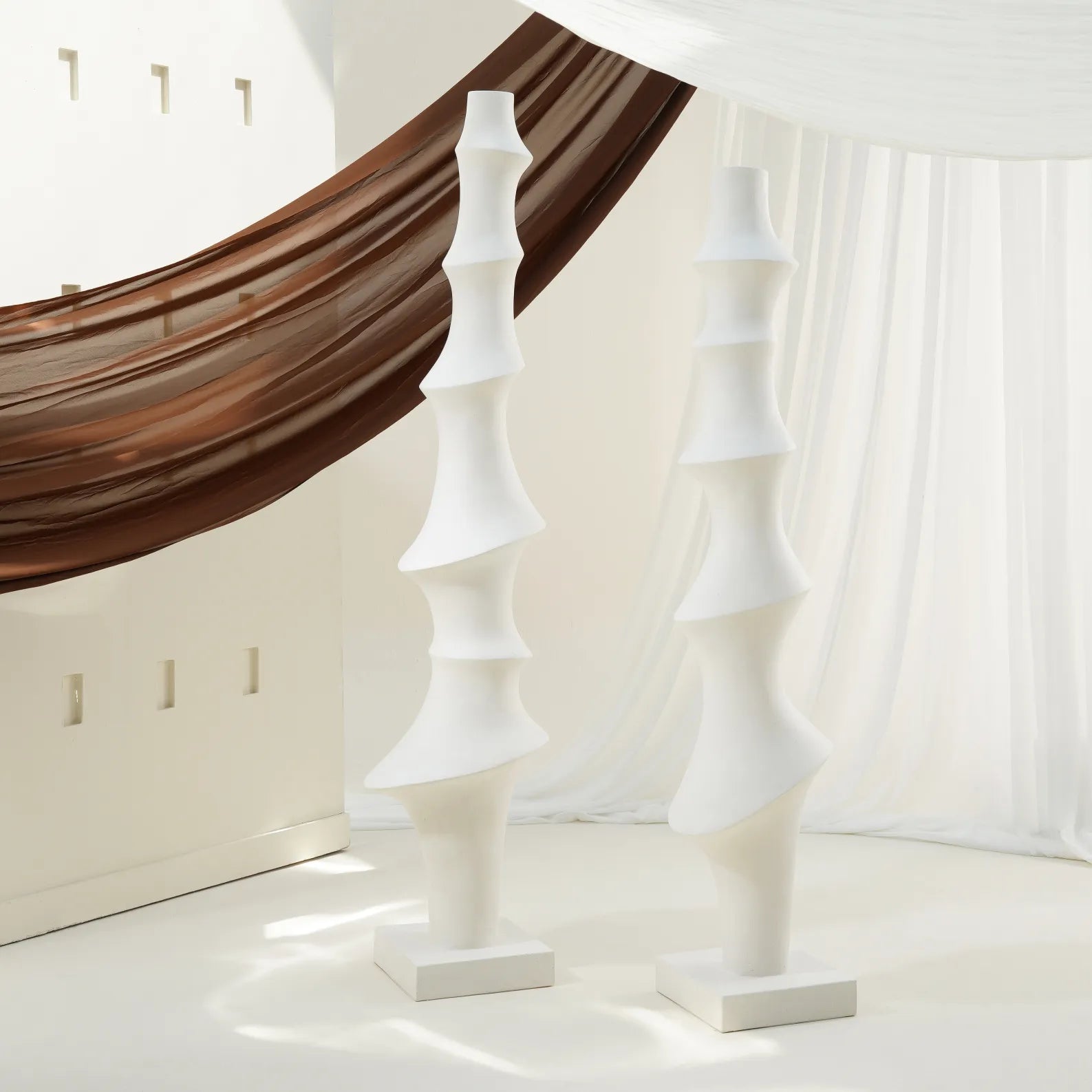 TIM STANDINING DECOR