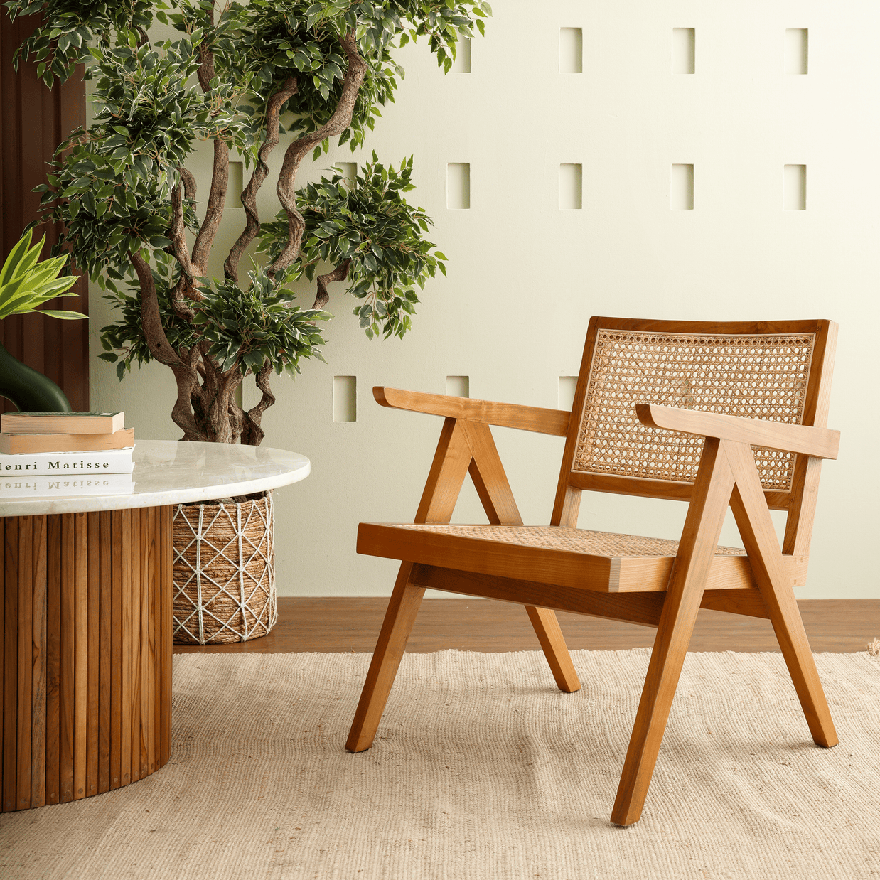 KAJHERI ARMCHAIR