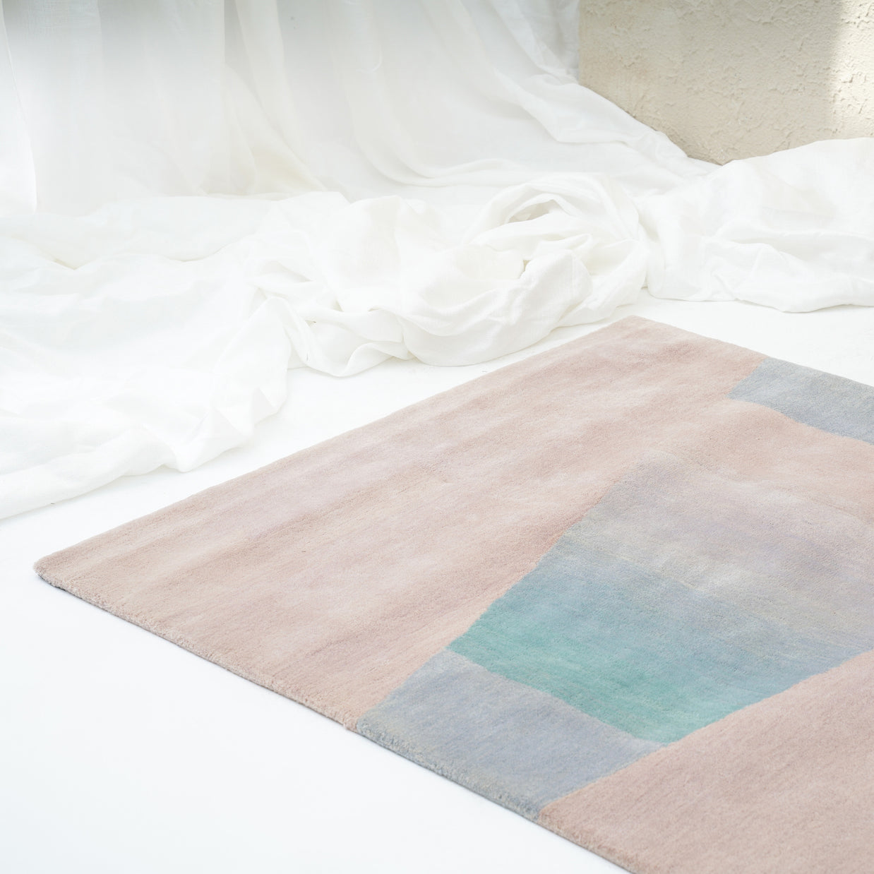 OMBRE BEAM RUG
