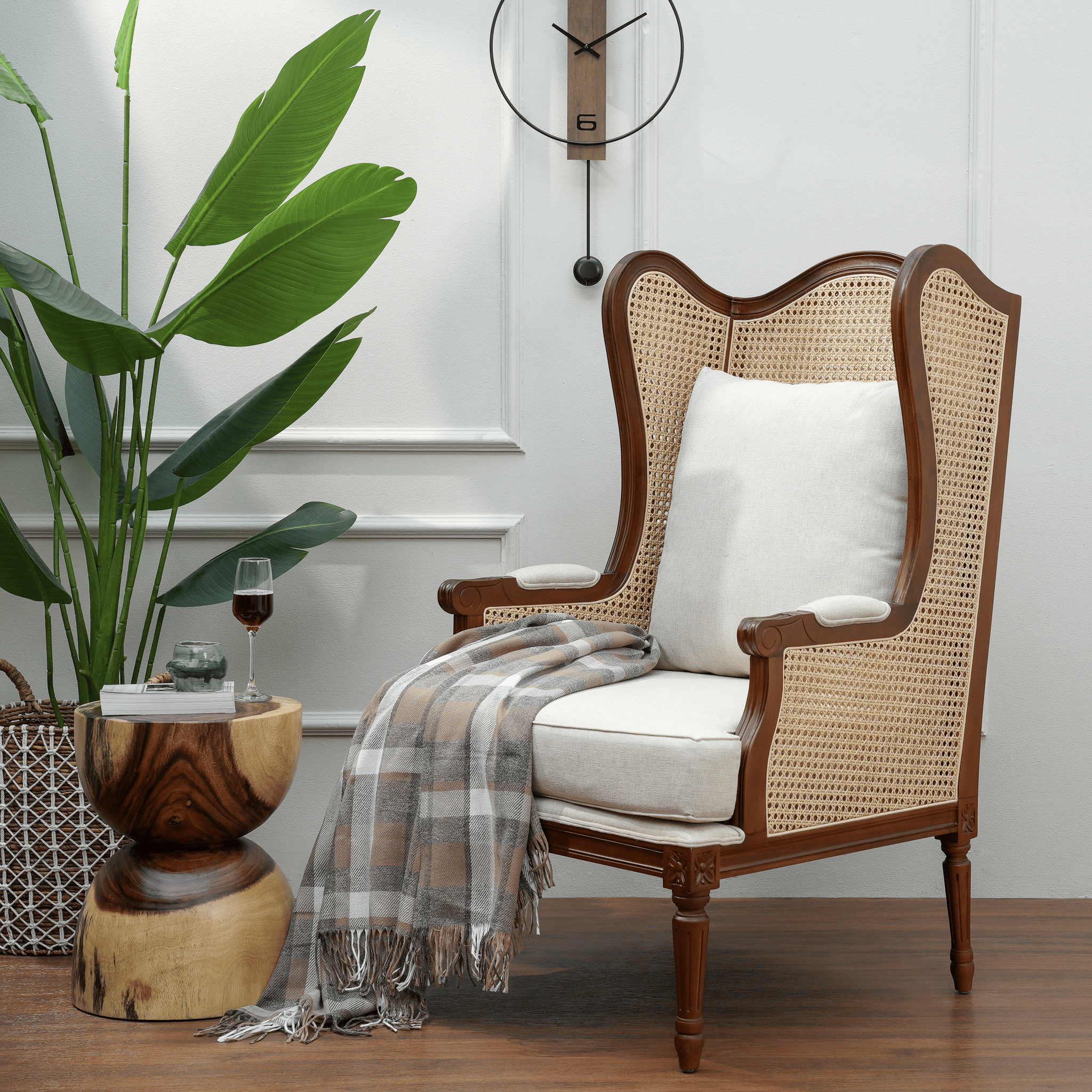 MARGARET LOUNGE CHAIR