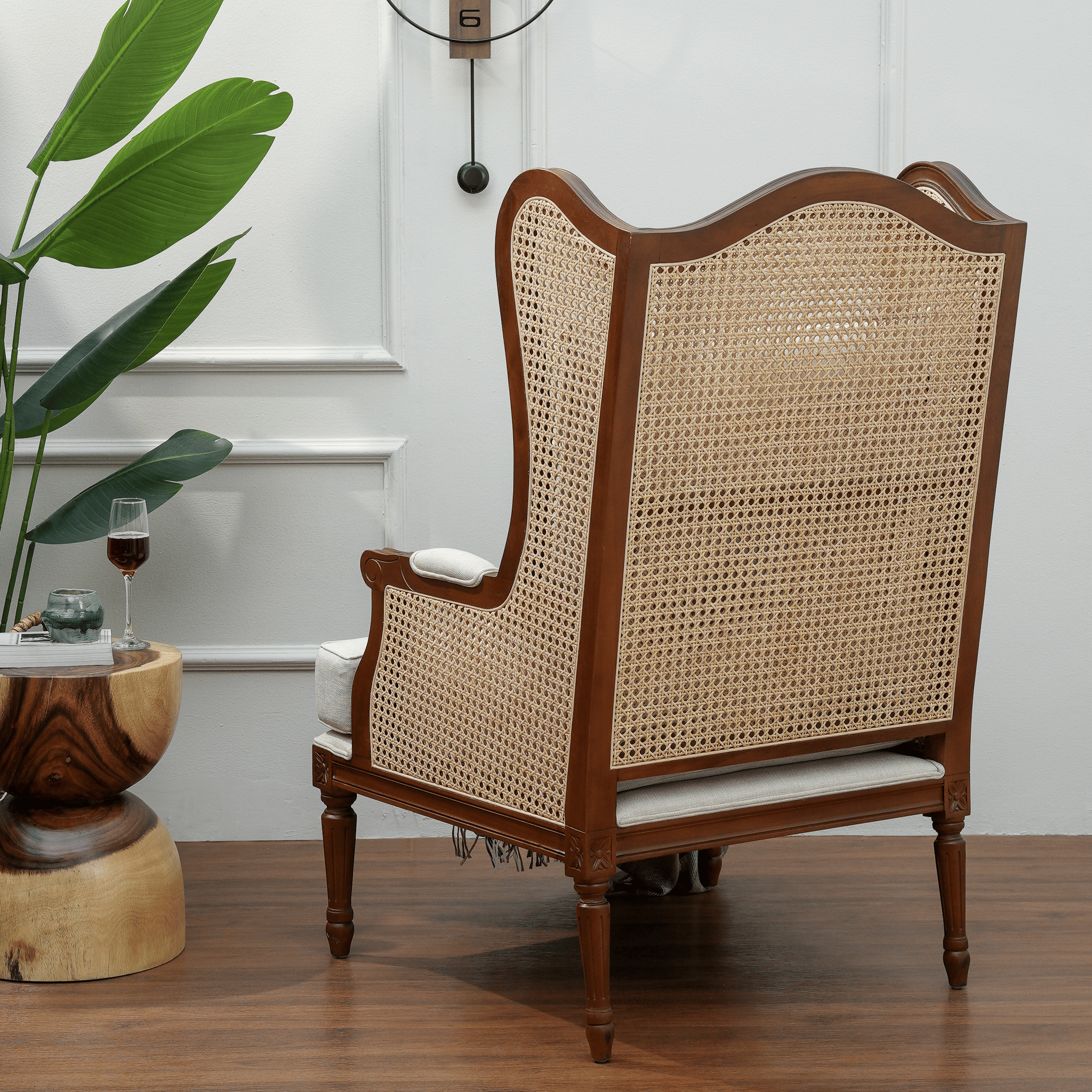 MARGARET LOUNGE CHAIR