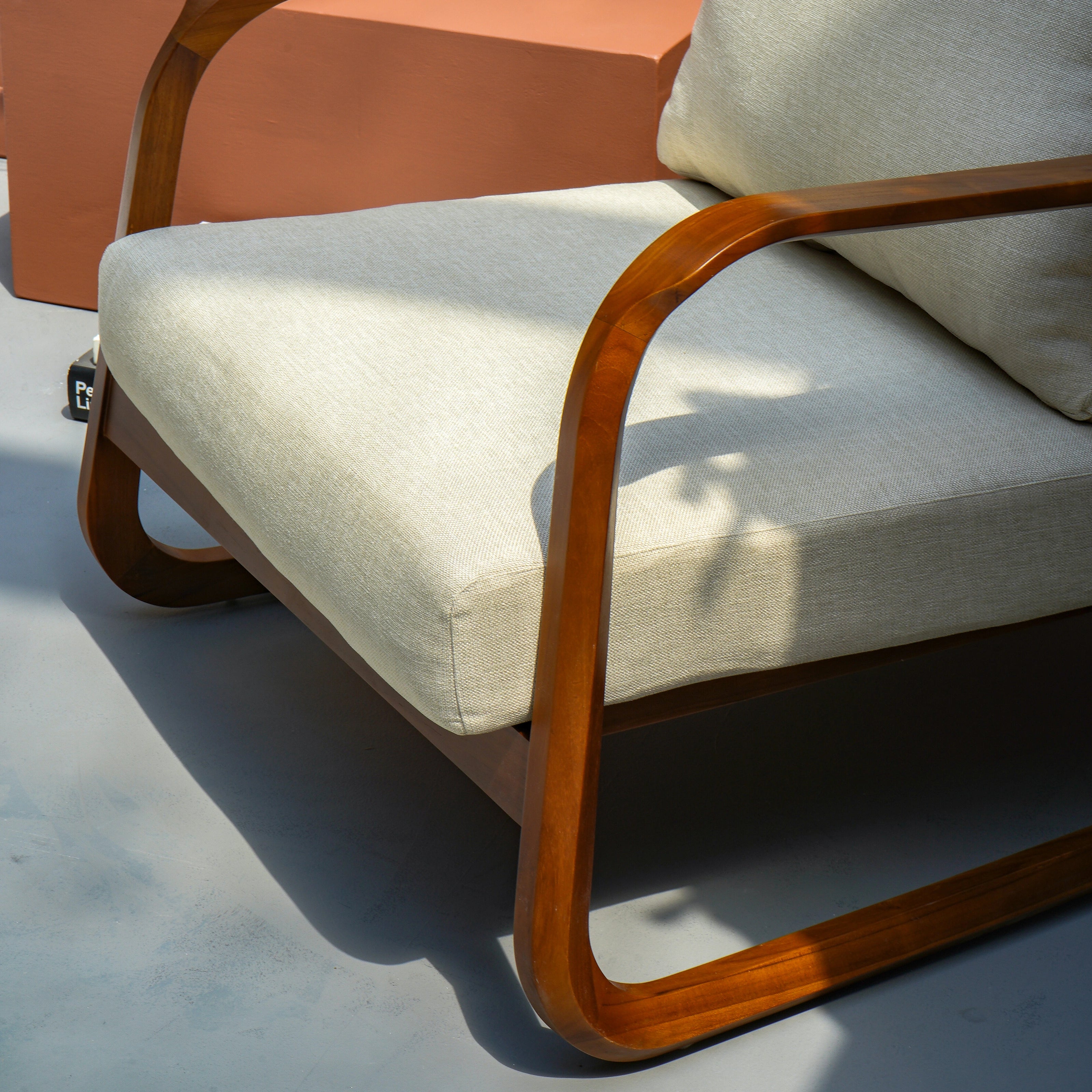 LEONY SOFA