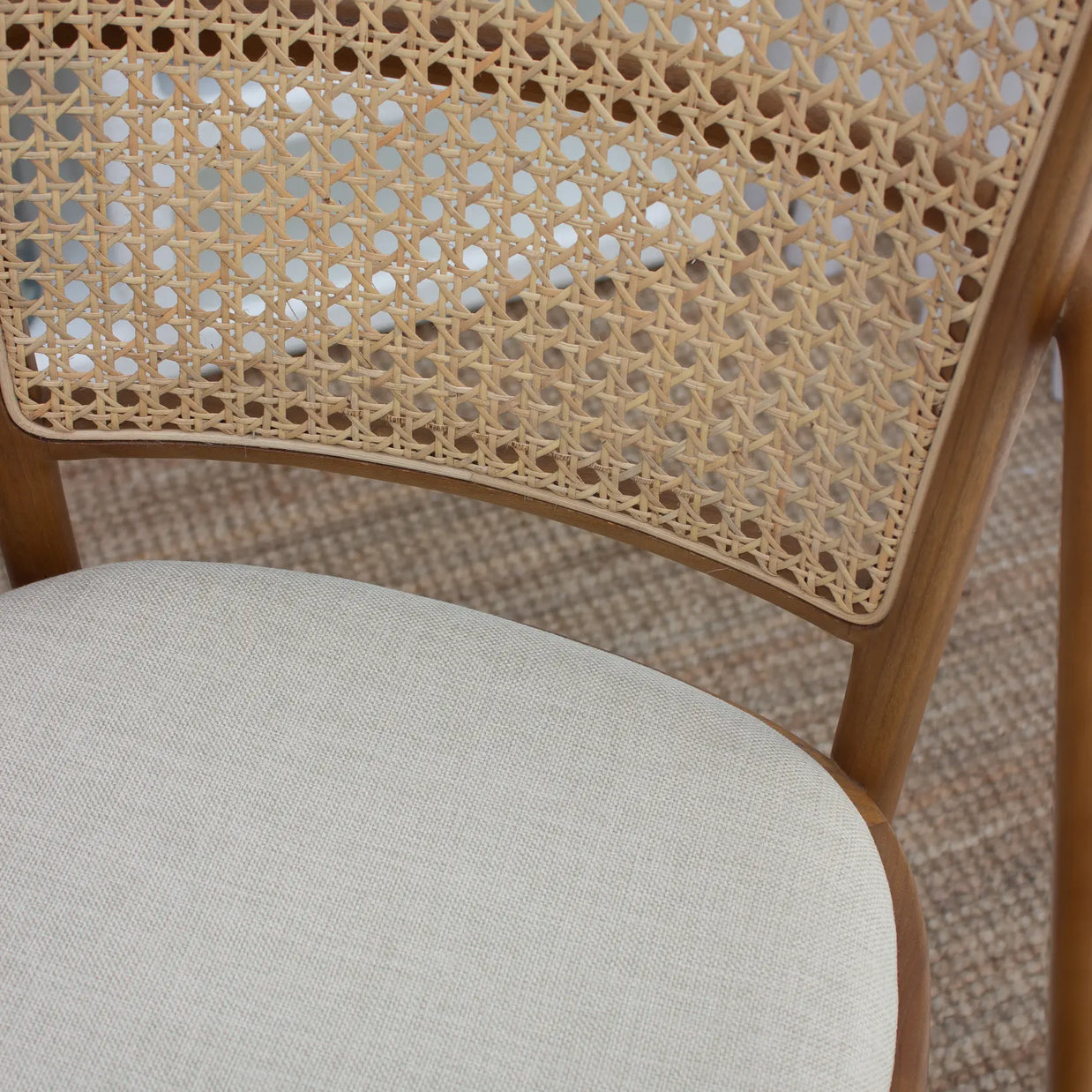 ALFRED DINING CHAIR WITH ARMREST