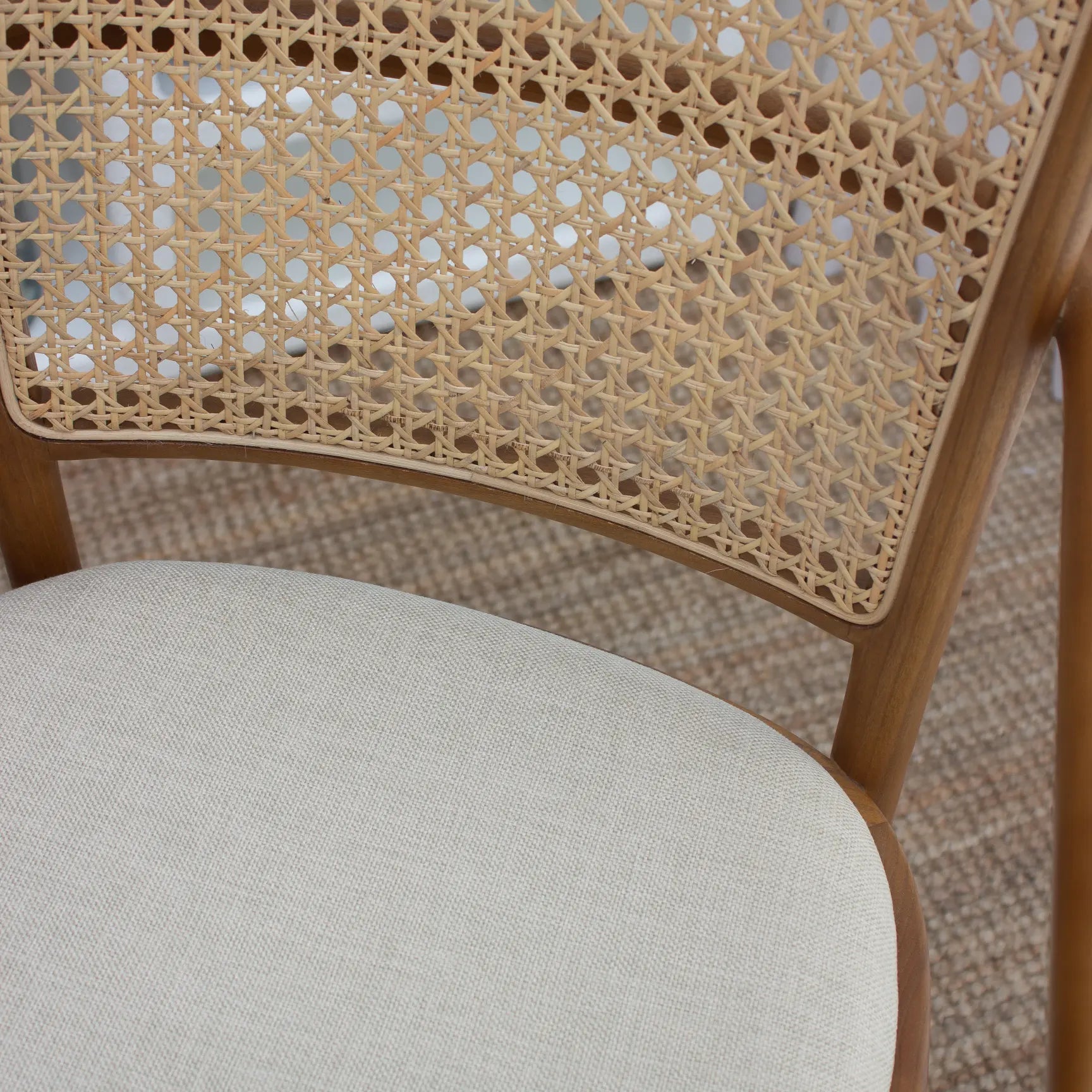 ALFRED DINING CHAIR WITH ARMREST