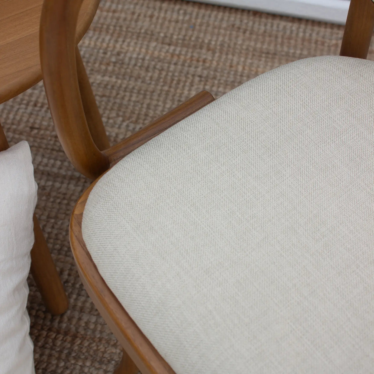 ALFRED DINING CHAIR WITH ARMREST